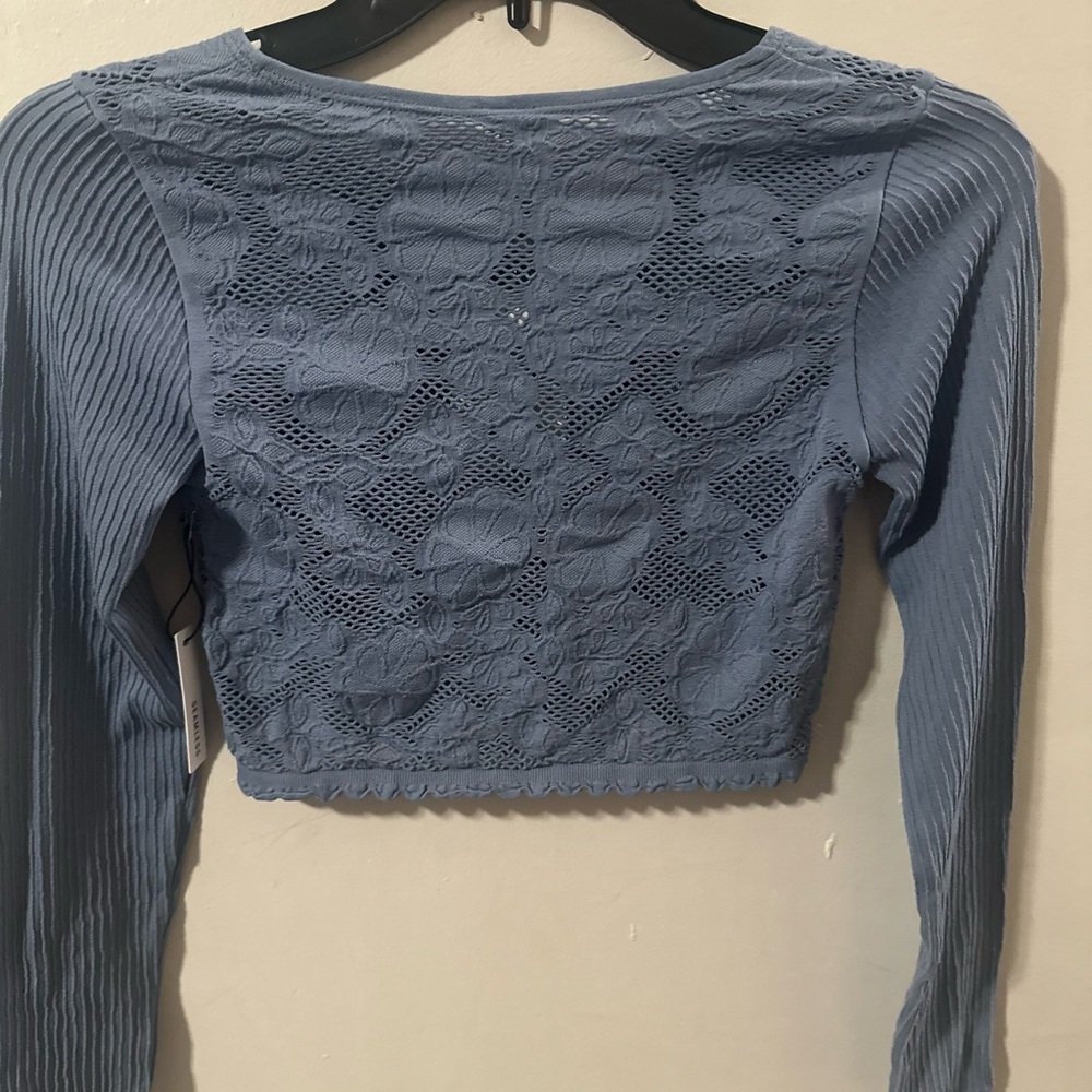 ❤️ $10 Flash Sale Forever 21 Seamless Floral Crochet Crop Top - Picture 9 of 13